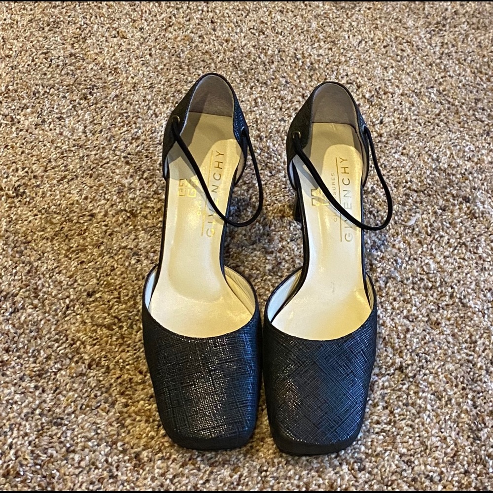 Authentic Givenchy Heels!!!!🔥🔥 - Picture 2 of 9
